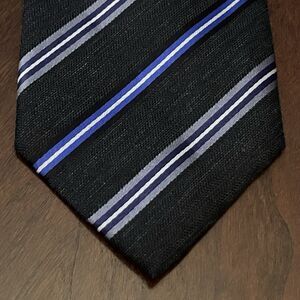 Geoffrey Beene Black Blue 48% Silk 39% Polyester 13% Viscose Made In China